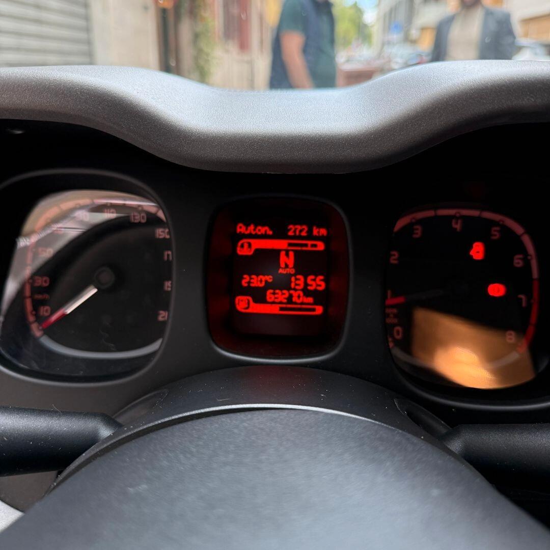 Fiat Panda **CAMBIO AUTOMATICO**