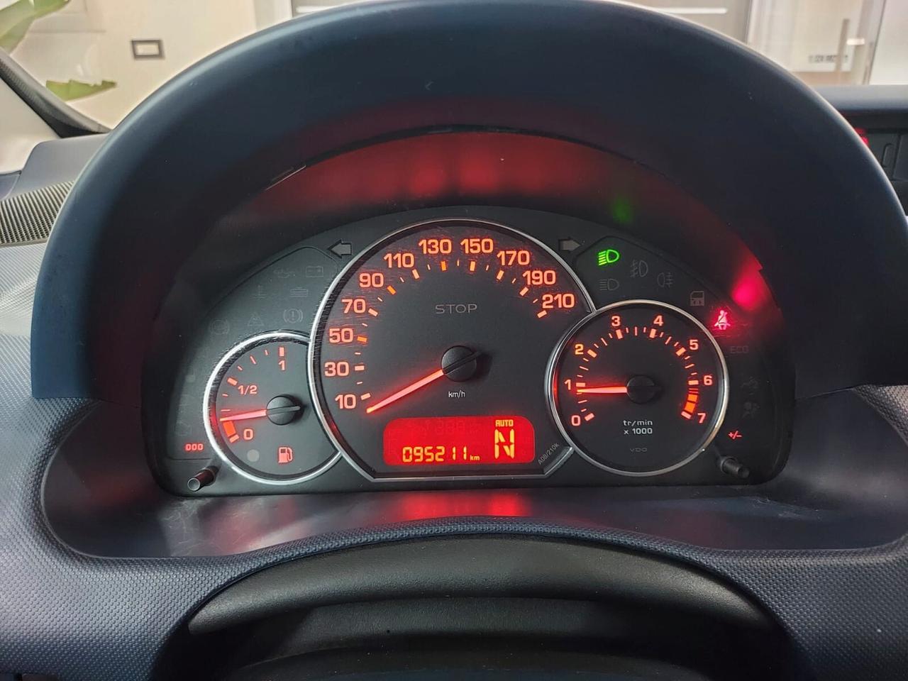 Peugeot 1007 1.6 Sporty 2Tronic
