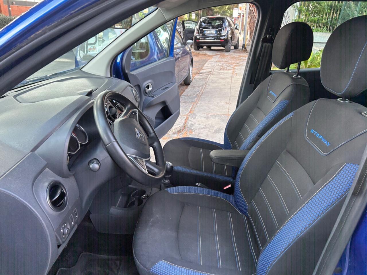 Dacia Lodgy Stepway 1.5 Blue dCi 8V 115CV 7 posti