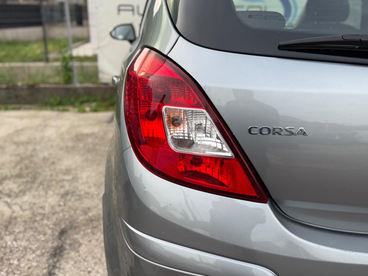 Opel Corsa 1.2 5 porte Sport SOLO 94.000 KM NEOPATENTATI OK