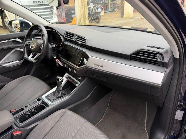 AUDI Q3 2.0 TDI 150 CV Business