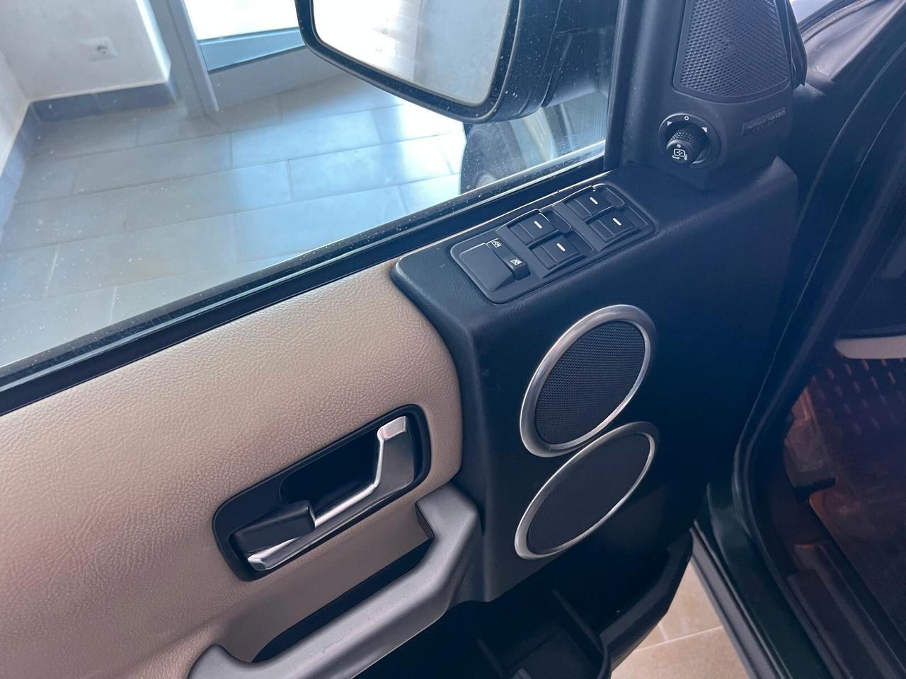 Land Rover Discovery 3 2.7 TDV6 HSE