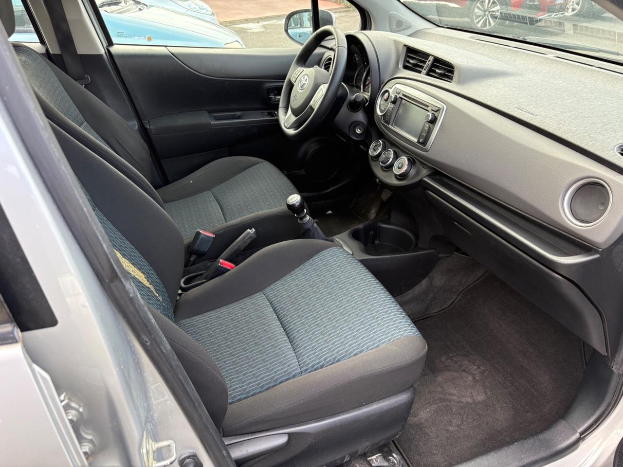 Toyota Yaris 1.0 5 porte