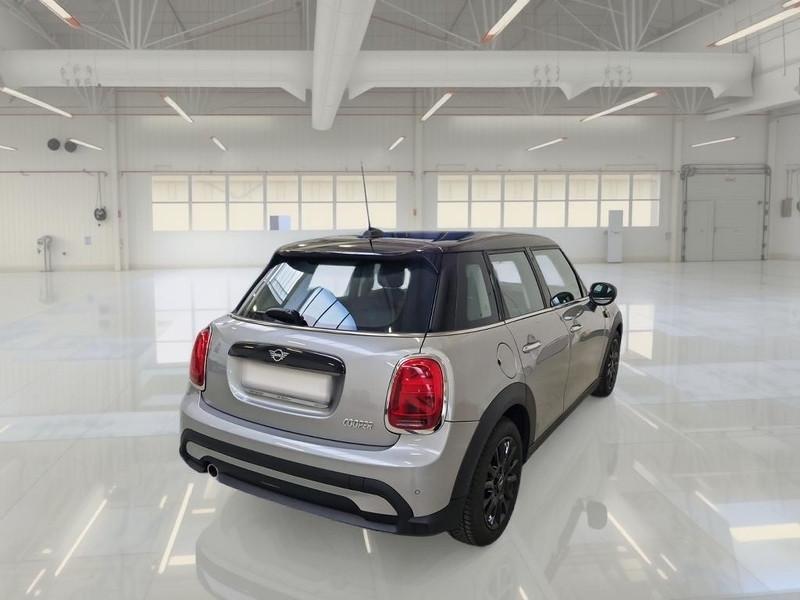 MINI COOPER CLASSIC AUTO 5 PORTE BERLINA
