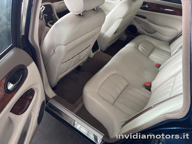 JAGUAR XJ 4.0 V8 Sovereign ASI CRS