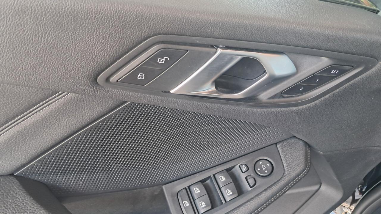 Bmw 116 116i 5p. Advantage SPORT