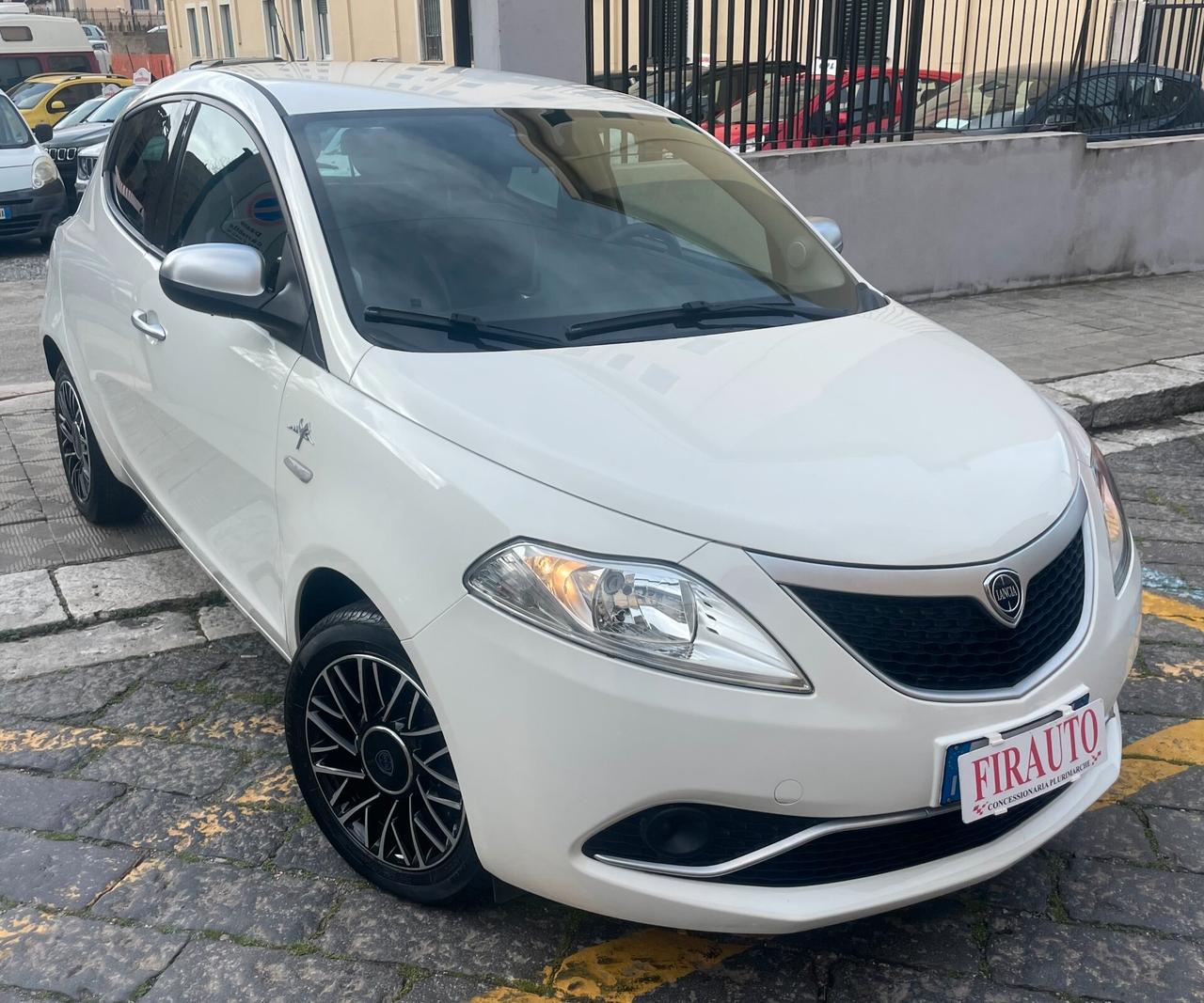 Lancia Ypsilon 1.2 69 CV 5 porte GPL Ecochic Unyca