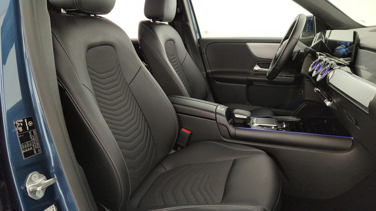 Mercedes-Benz GLB 200 d Business Extra auto