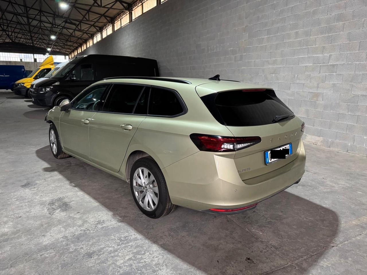 Skoda Superb Wagon 2.0 tdi Style 150cv dsg