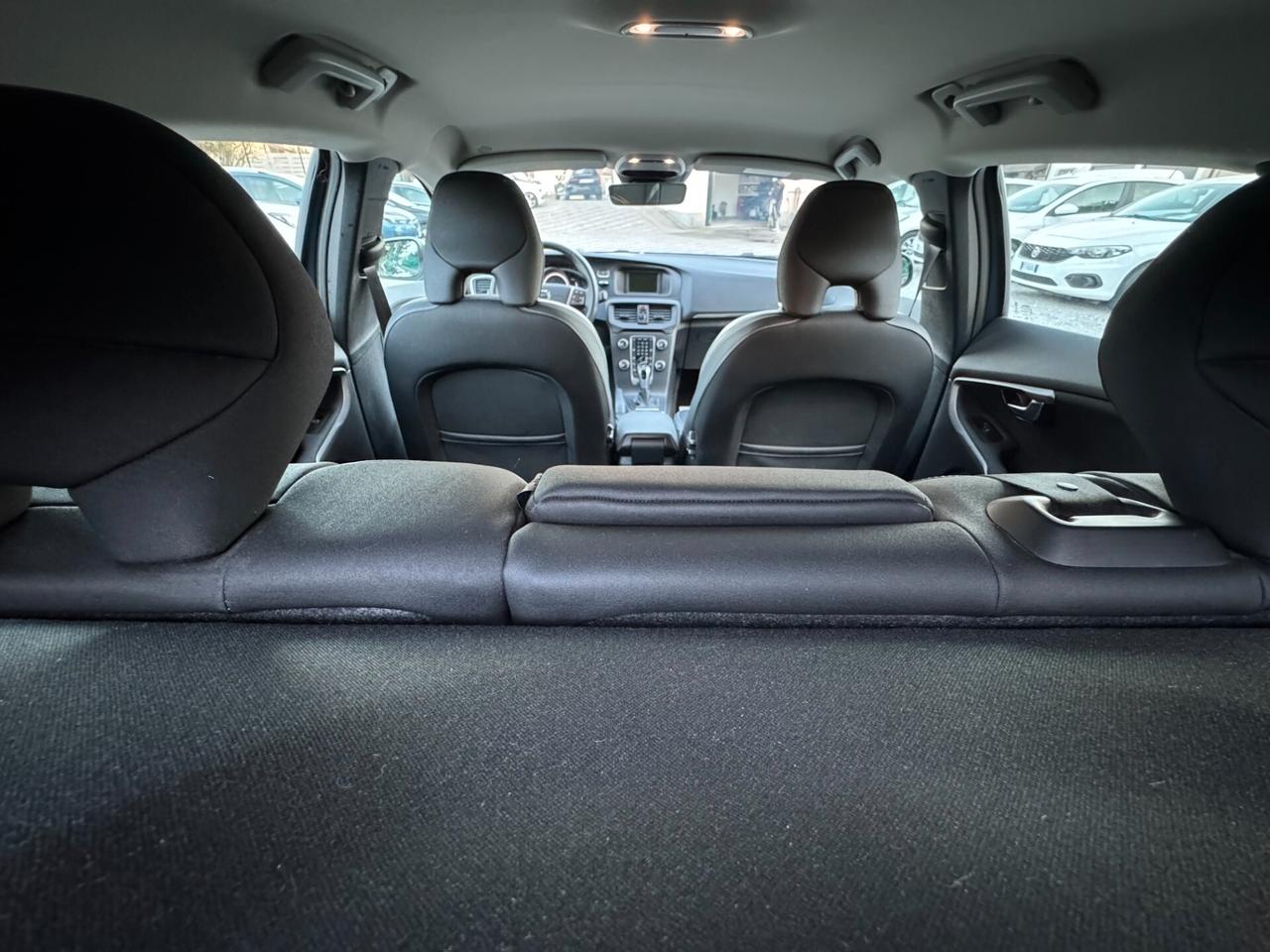 Volvo V40 T2