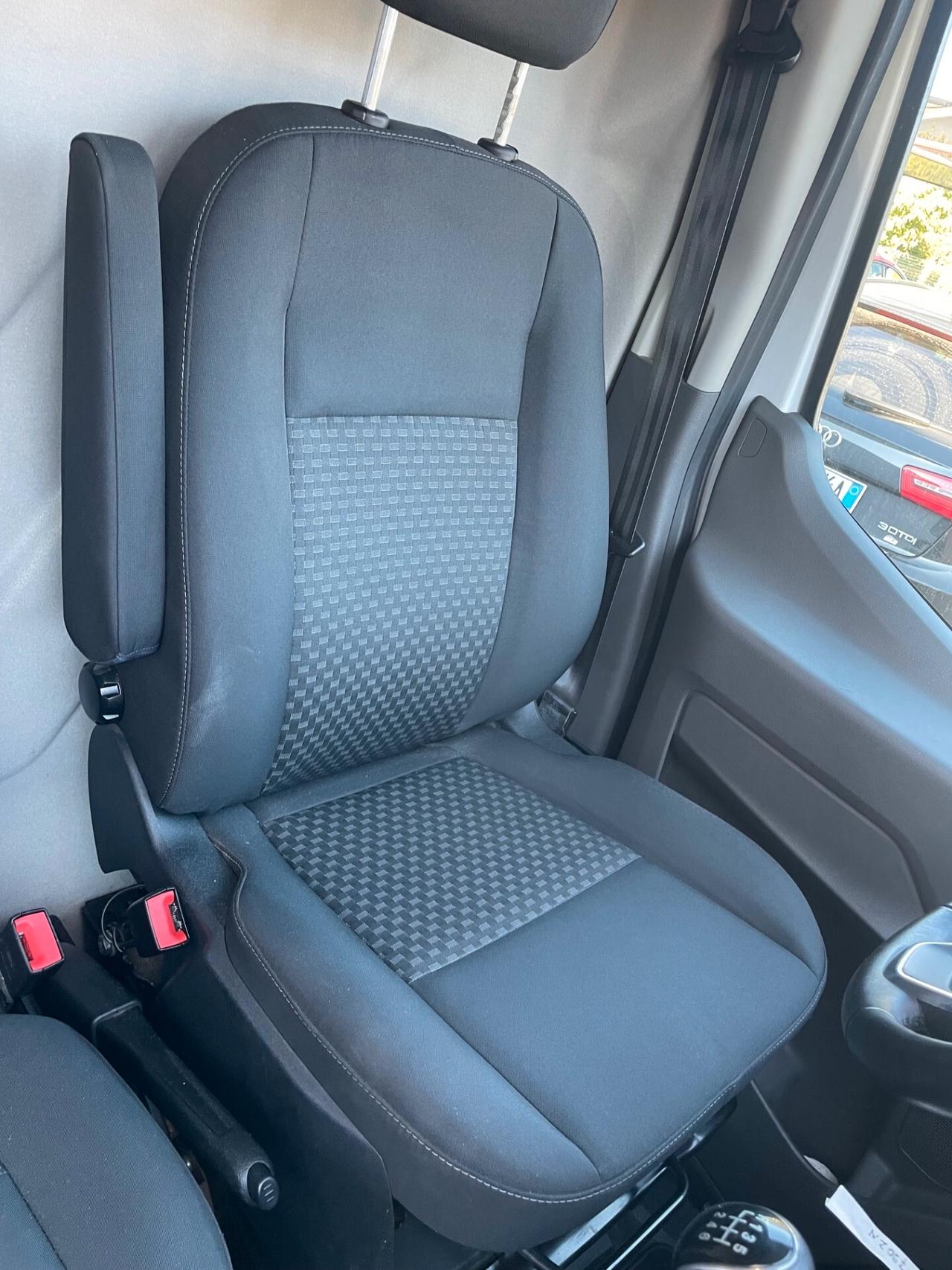 Ford Transit L2H2 2021 170 cv