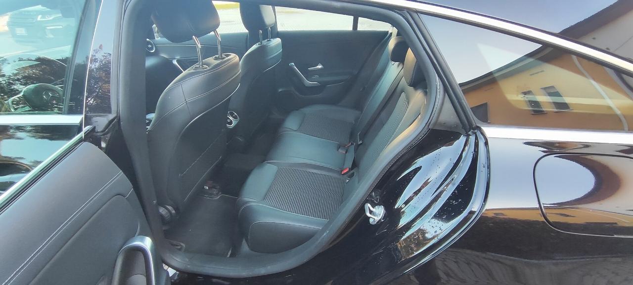 Mercedes-benz CLA 200 d Automatic Shooting Brake Business Extra