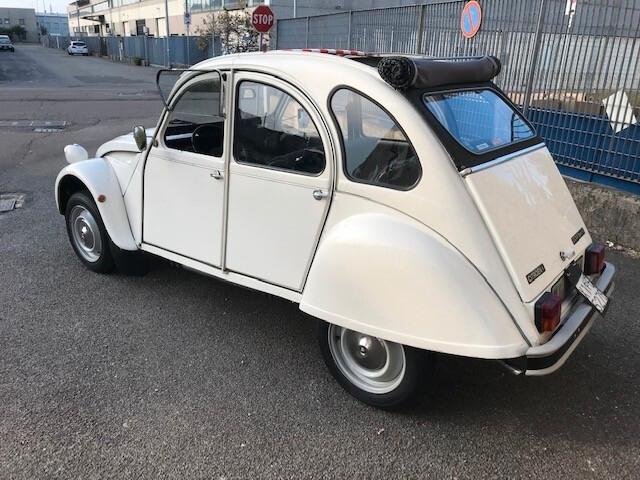 Citroen 2CV 6 Special