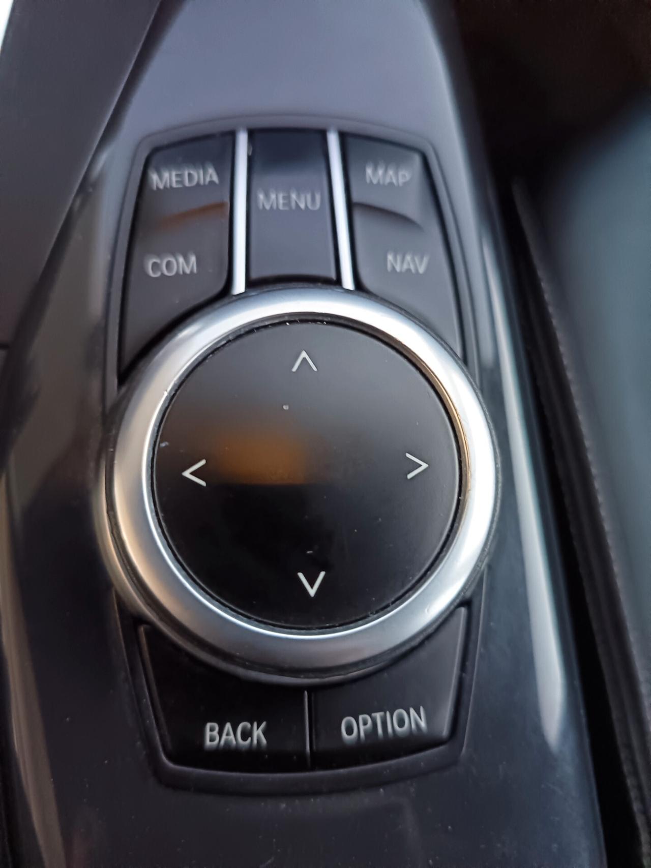 Bmw 116 116d 5p. Urban