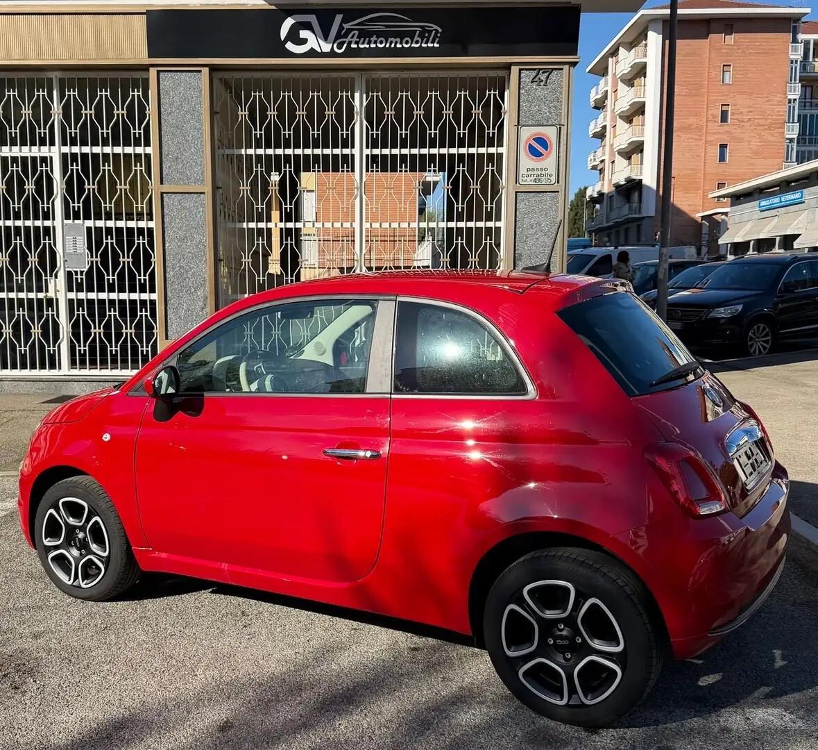 Fiat 500 1.0 Hybrid Red