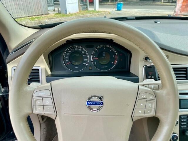 Volvo S80 2.4 D5 205 CV Summum