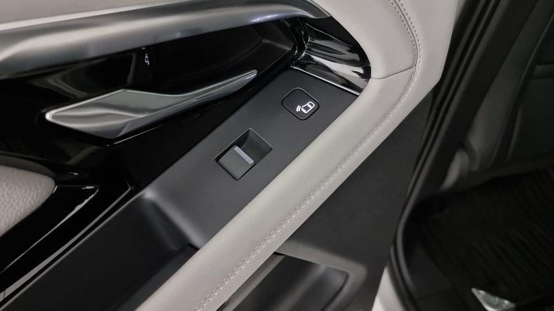 Land Rover RR Evoque 2.0D I4-L.Flw 150CV AWD Auto R-Dynamic SE