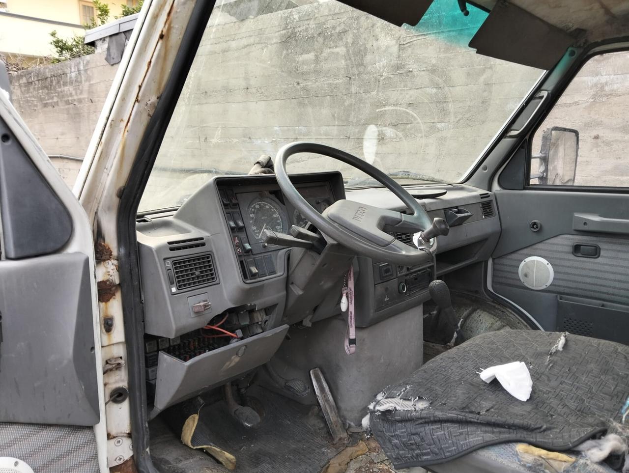 CARROATTREZZI IVECO DAILY 49.10 2.5 TDI 1991