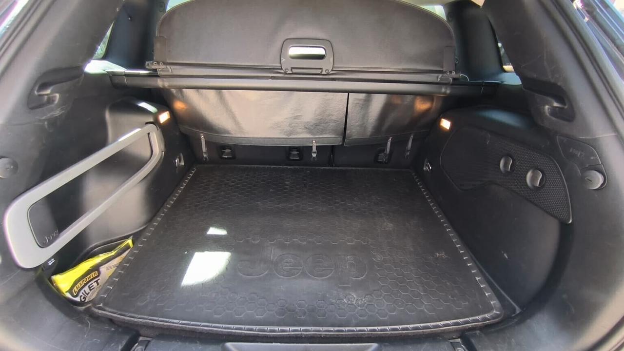 Jeep Cherokee 2.0 Mjt 140Cv