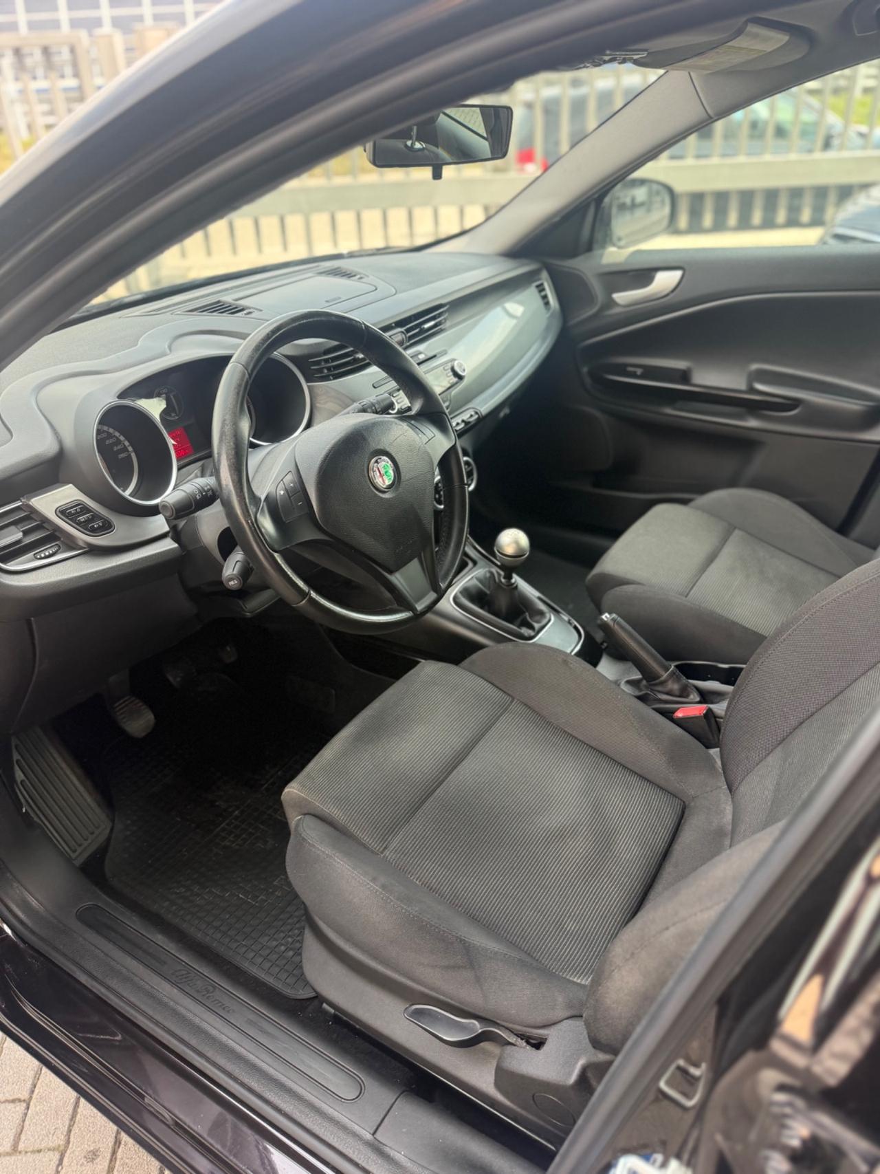 Alfa Romeo Giulietta 1.6 JTDm-2 105 CV Exclusive