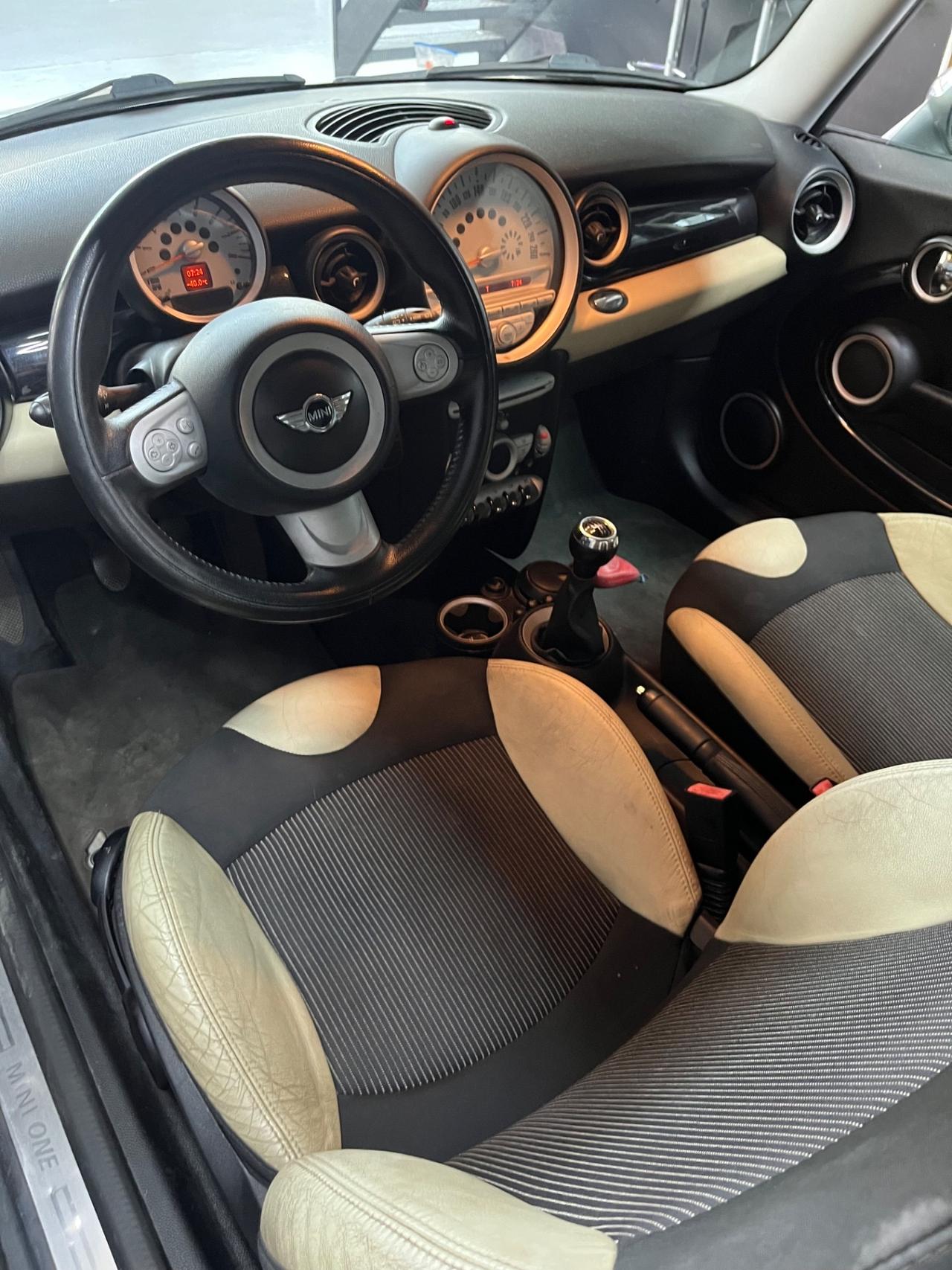 MINI Cooper 1.4 Benzina 95 CV 2009 – Ottimo Stato