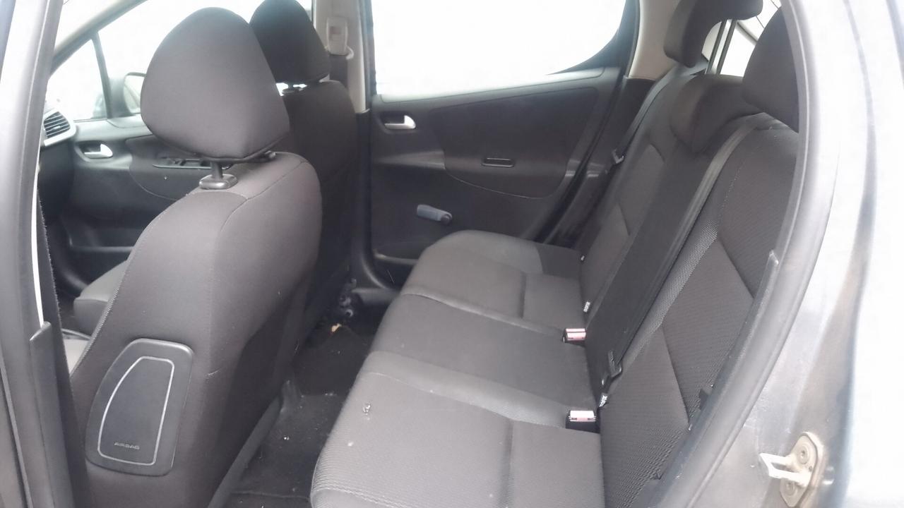 Peugeot 207 1.4 BZ 97MILA km LEGGI BENE 2010