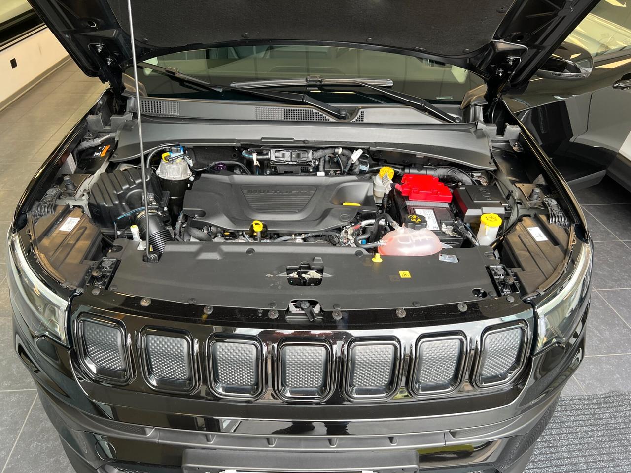 Jeep Compass 1.6 Multijet II 2WD Night Eagle