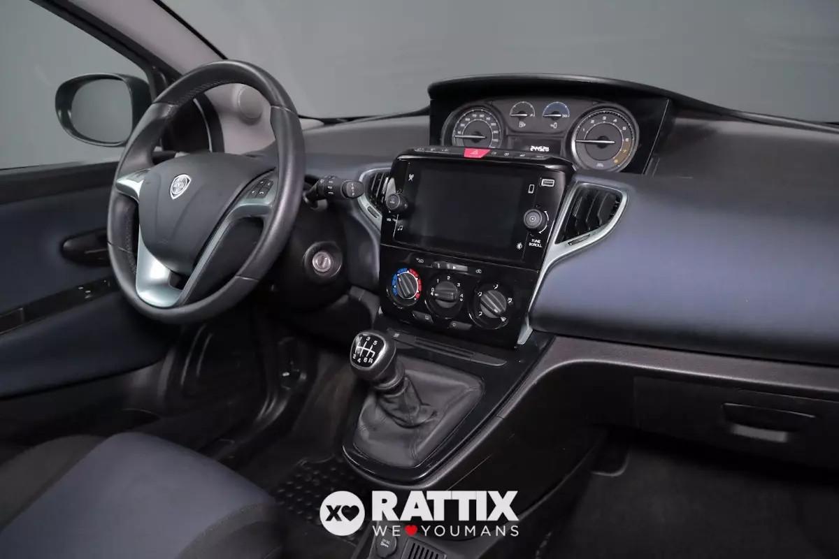 Lancia Ypsilon 1.0 Firefly Hybrid 70CV Platino