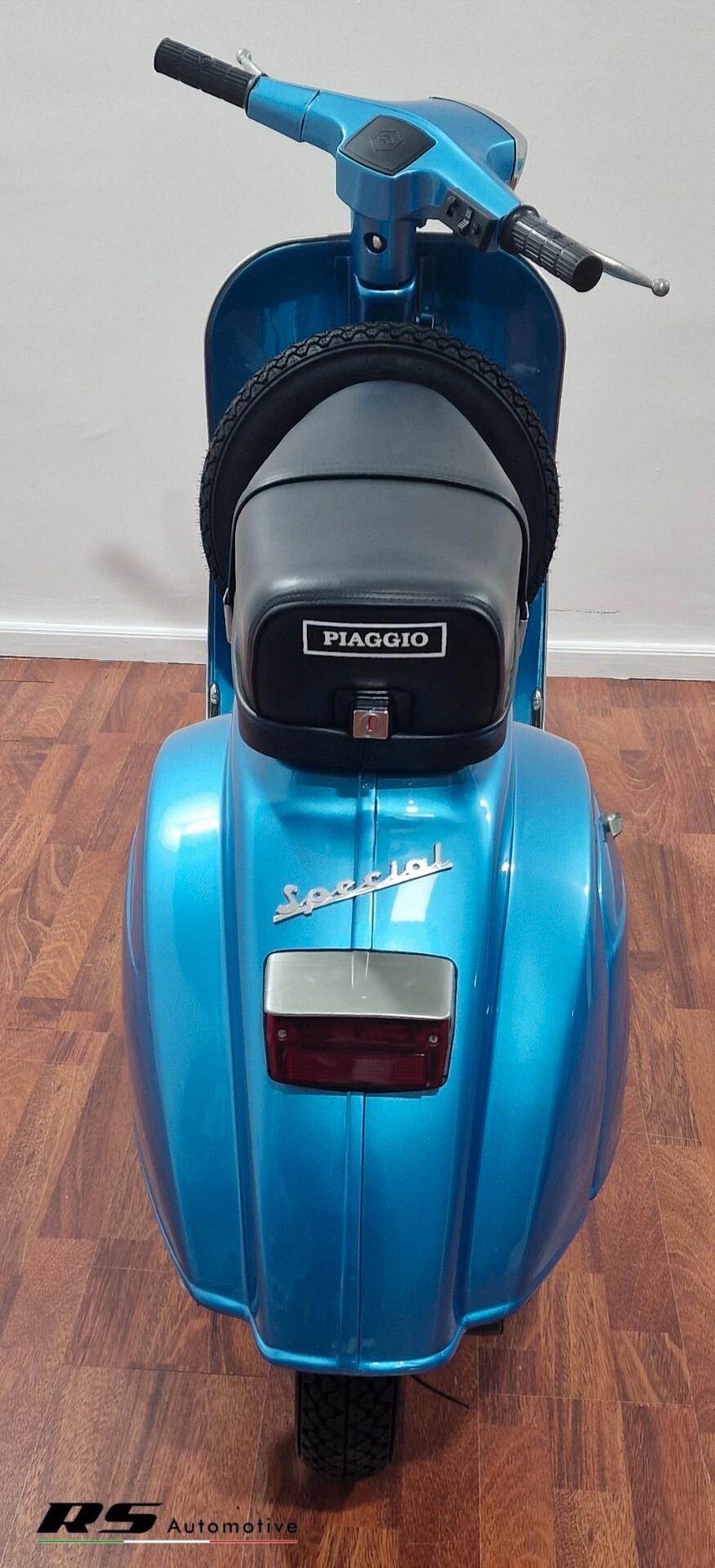 Piaggio Vespa 50 Special Azzurro
