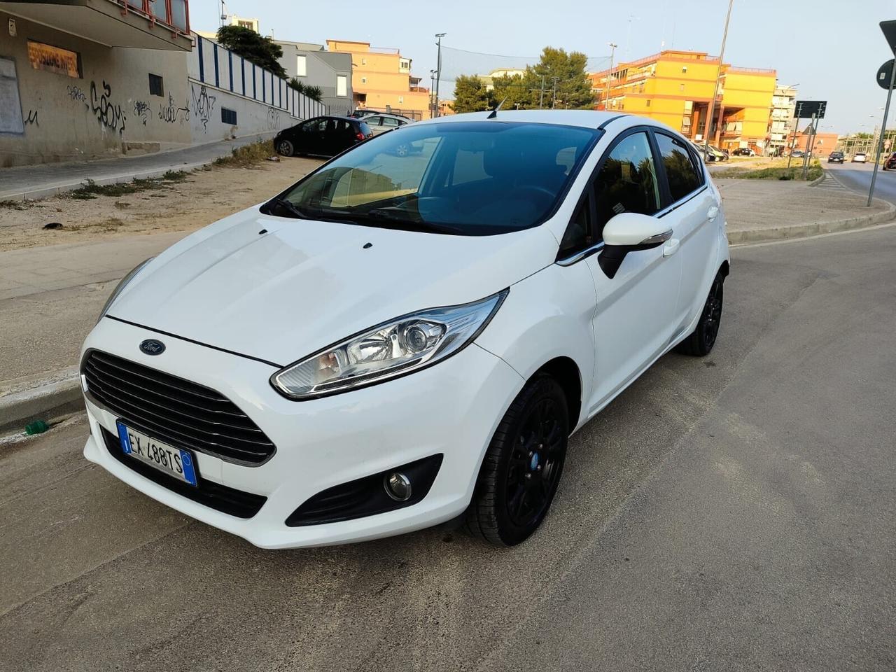 Ford Fiesta 1.5 TDCi 75CV Titanium