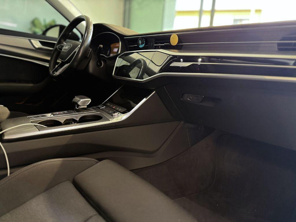 AUDI - A6 Avant