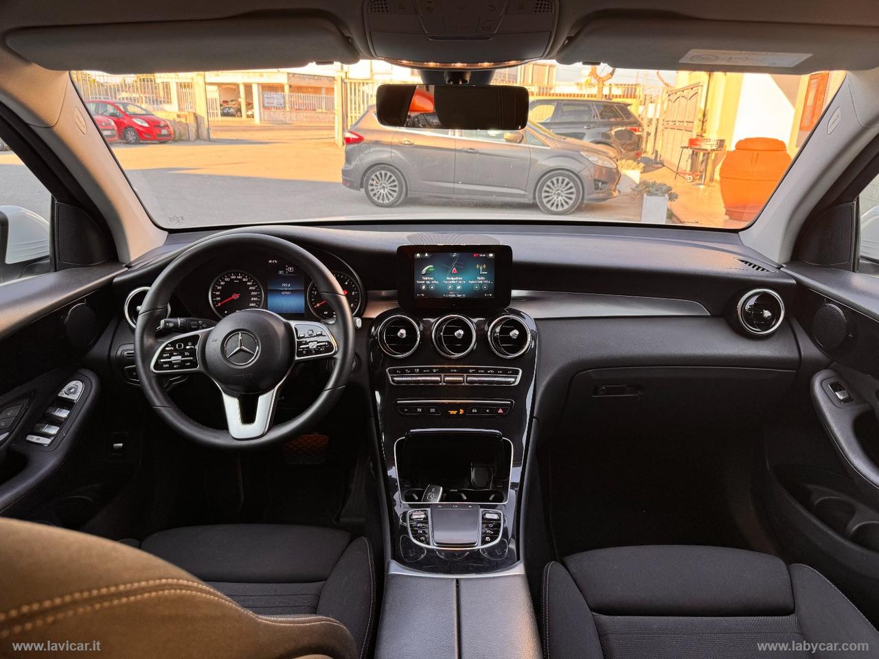 MERCEDES-BENZ GLC 200 d 4Matic Premium