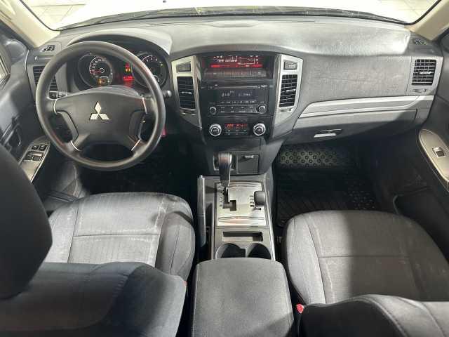 Mitsubishi Pajero 3.2 DI-D 16V auto 3 porte