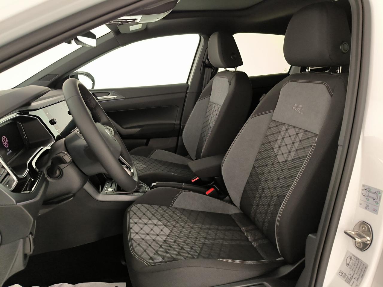 Volkswagen Taigo 1.0 tsi r-line plus 115cv