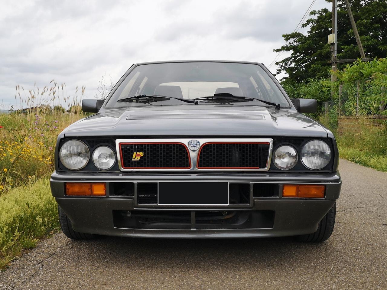 Lancia Delta Versione 2.0i.e. turbo 16V HF integrale