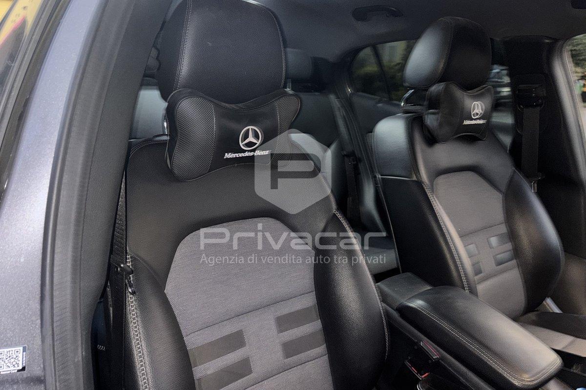 MERCEDES GLA 180 d Automatic Premium