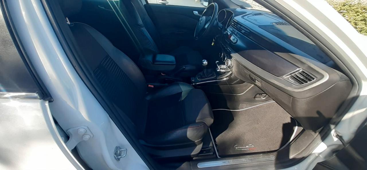 Alfa Romeo Giulietta 2011 - 1.4 Turbo MultiAir Lb automobili