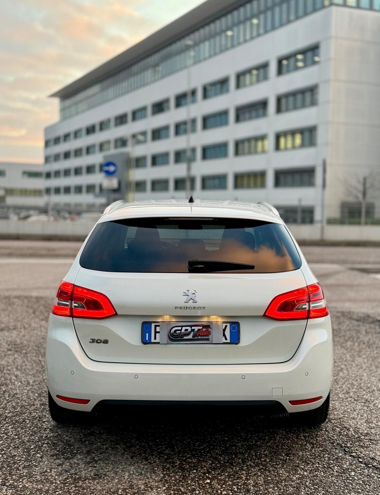 Peugeot 308 BlueHDi 150 S&S SW Allure
