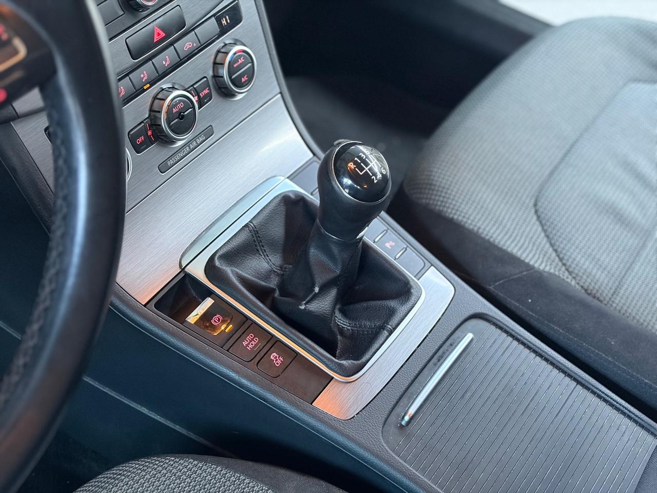 Volkswagen Passat Var. 2.0tdi 140cv manuale - 2013