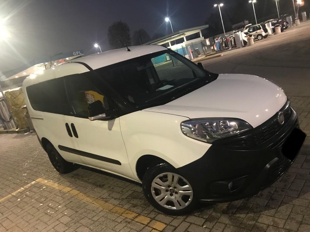 Fiat Doblo COMBI 5 POSTI DOPPIA PORTA SCORREBOLE