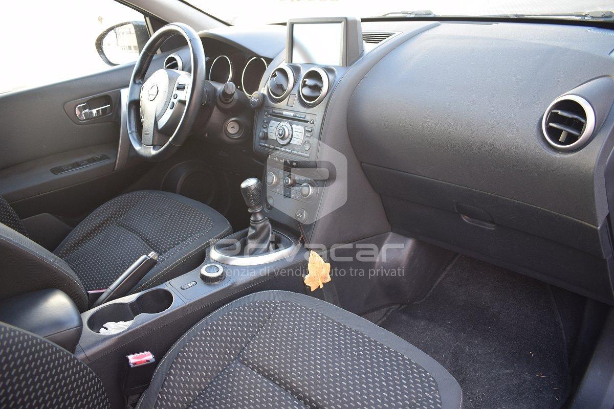 NISSAN Qashqai 2.0 dCi DPF 4WD Tekna