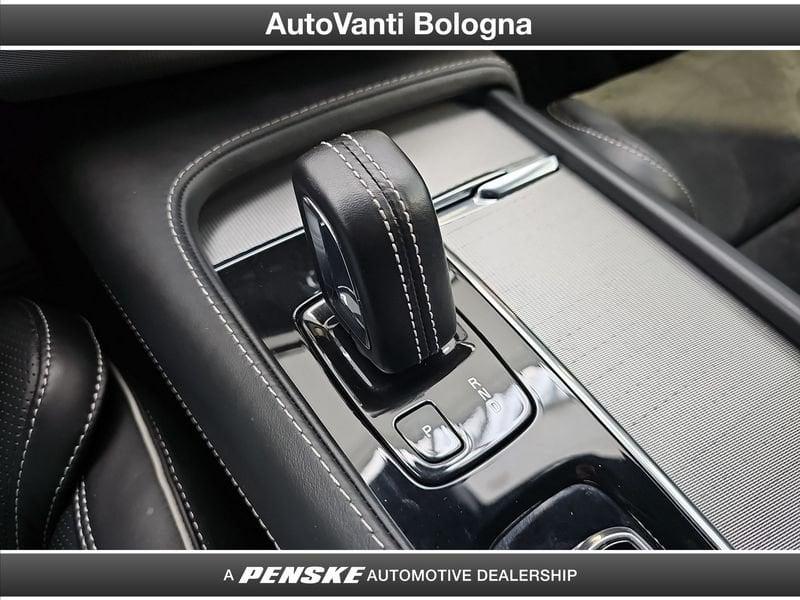 Volvo XC90 XC90 B5 (d) AWD Geartronic R-design