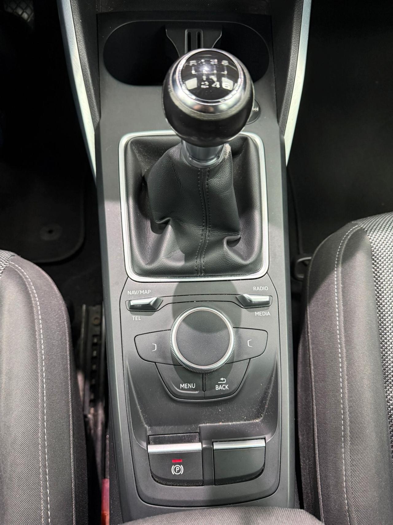 Audi Q2 1.6 TDI Business (879)