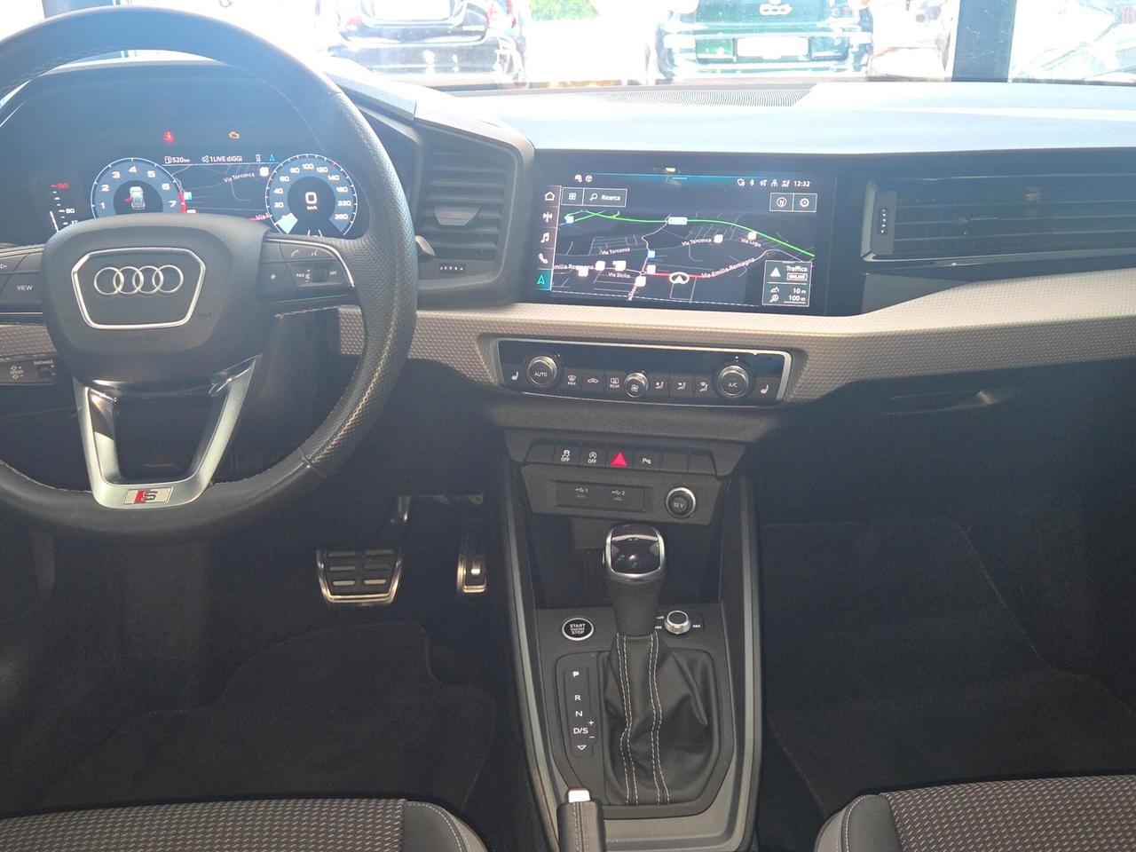 Audi A1 SPB 35 TFSI S tronic Identity Black