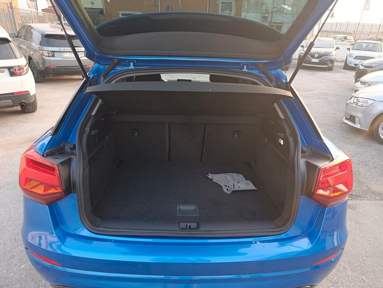 Audi Q2 2.0 TDI quattro S tronic Design S-line