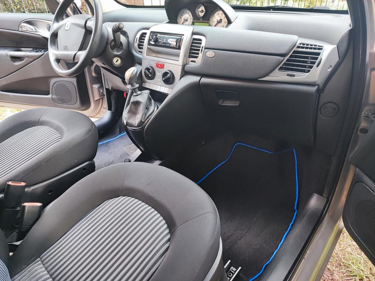 Lancia Ypsilon benzina GPL neopatentati