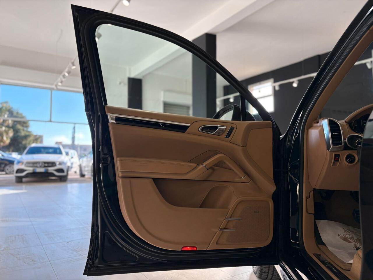 Porsche Cayenne 3.0 Diesel (TETTO,BOSE)