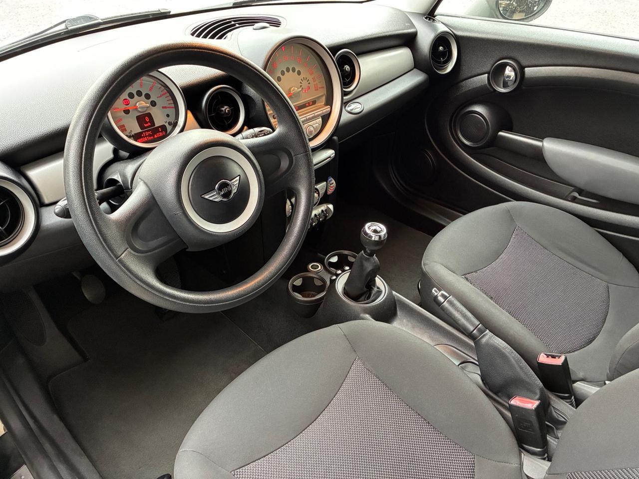 Mini 1.6 16V Cooper Hatchback