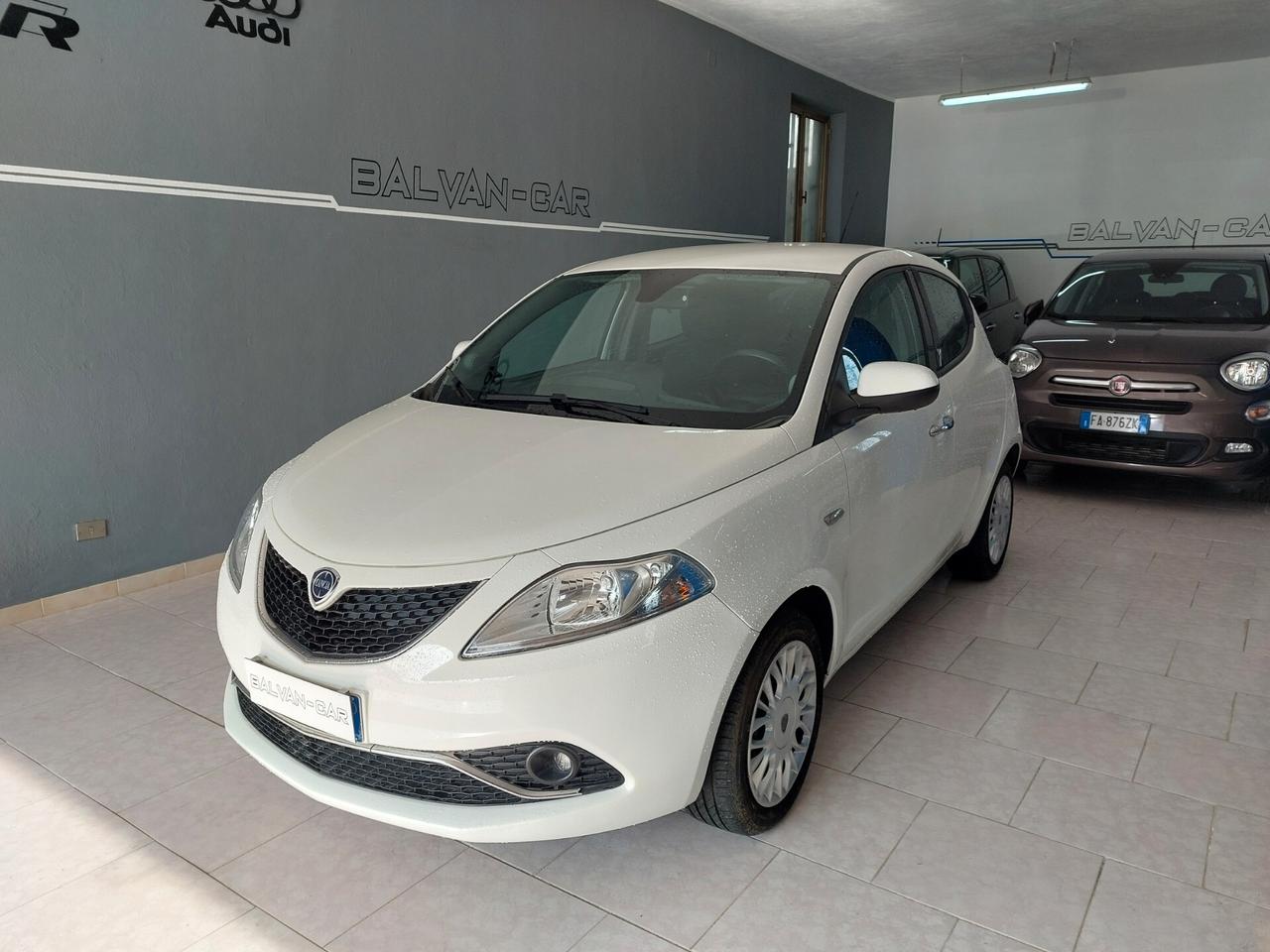 Lancia Ypsilon 1.2 benzina