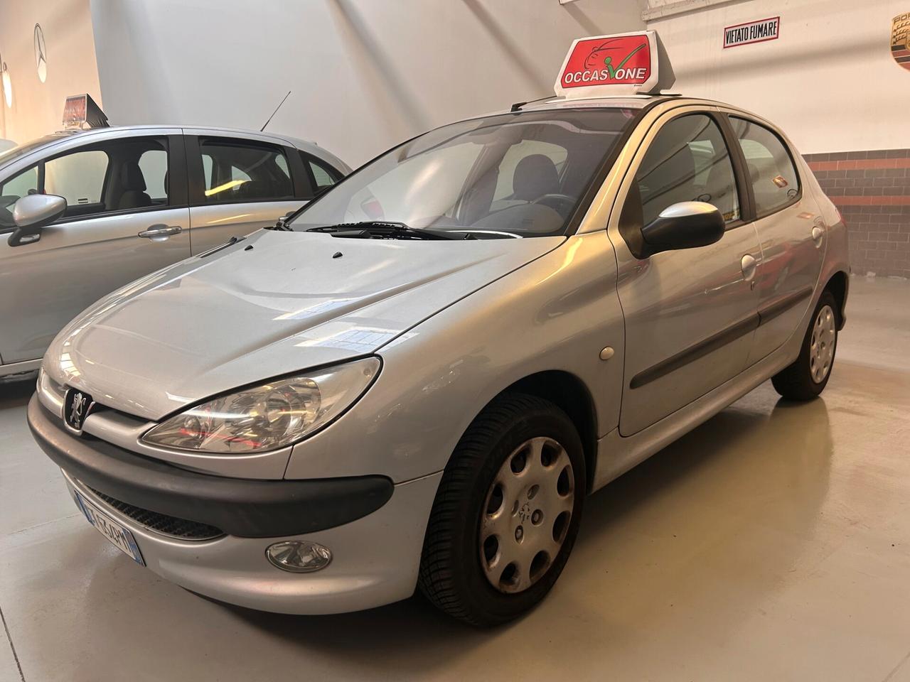 Peugeot 206 1.1 5p. XT